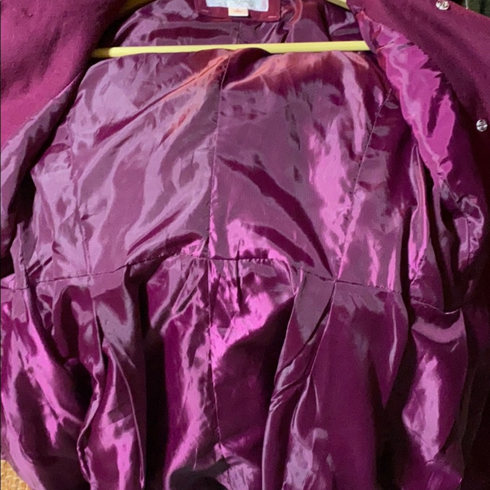 Wine Colored winter coat EUC - Picture 7 of 9